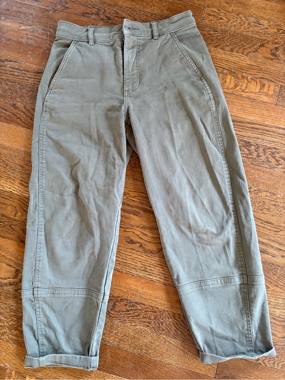 Everlane Straight-Leg Jeans in Olive Green